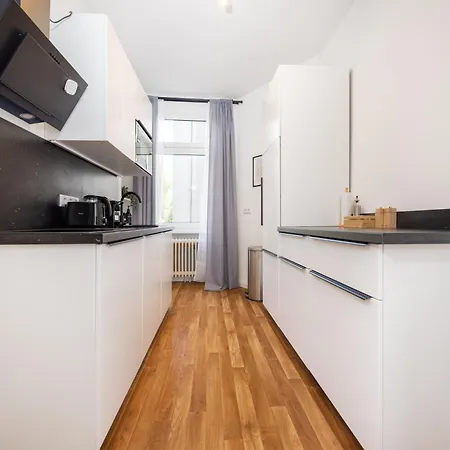 4 Grosse Kueche Balkon Am Maybachufer Apartment *