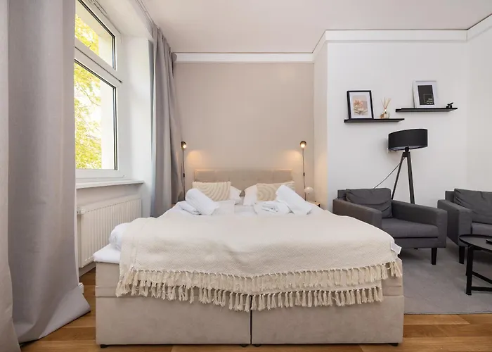 شقة 4 Grosse Kueche Balkon Am Maybachufer *