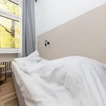4 Grosse Kueche Balkon Am Maybachufer * ברלין