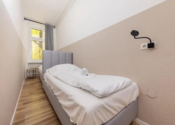 4 Grosse Kueche Balkon Am Maybachufer *